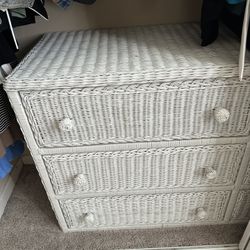 White 6 Drawer Wicker & Rattan Dresser 