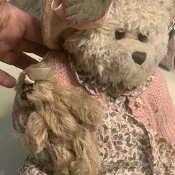 Two Bears Victorian Very Cute