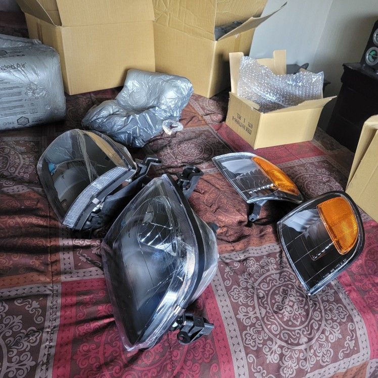 toyota tundra head lights