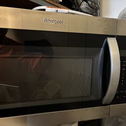 Whirlpool - 1.7 cu. ft. Microwave Hood