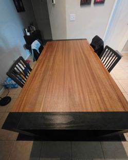 6-8 seater dining table