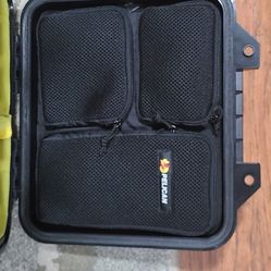 Pelican U160 Urban Elite Half Case Canera Pack