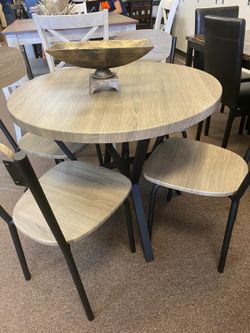 5pc Dining Room Table Set 