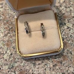 14k while gold and small diamonds earrings