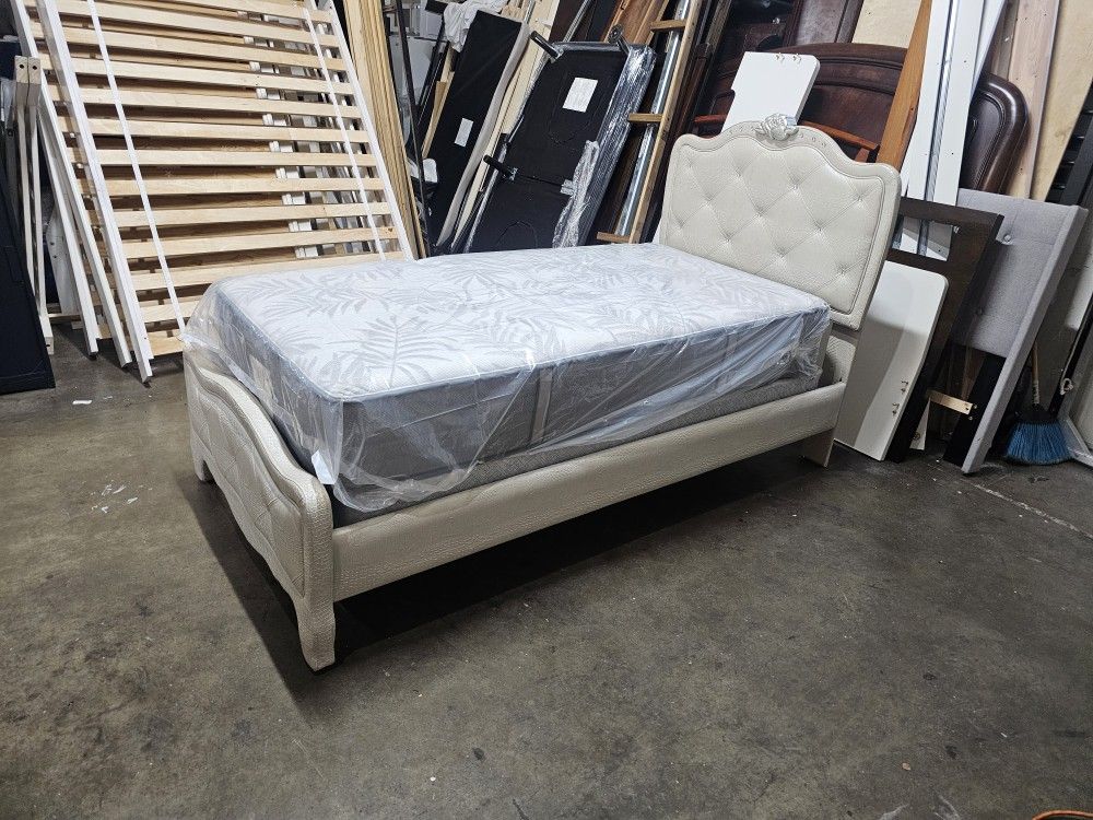 Twin Bed And Mattress 