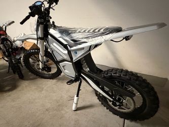BRAND NEW Sykeruns X7 5500W Electric Dirt Bike 60V 60MPH E-Bike