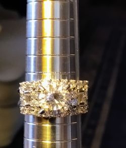 9.25 STERLING SILVER EYE CATCHER