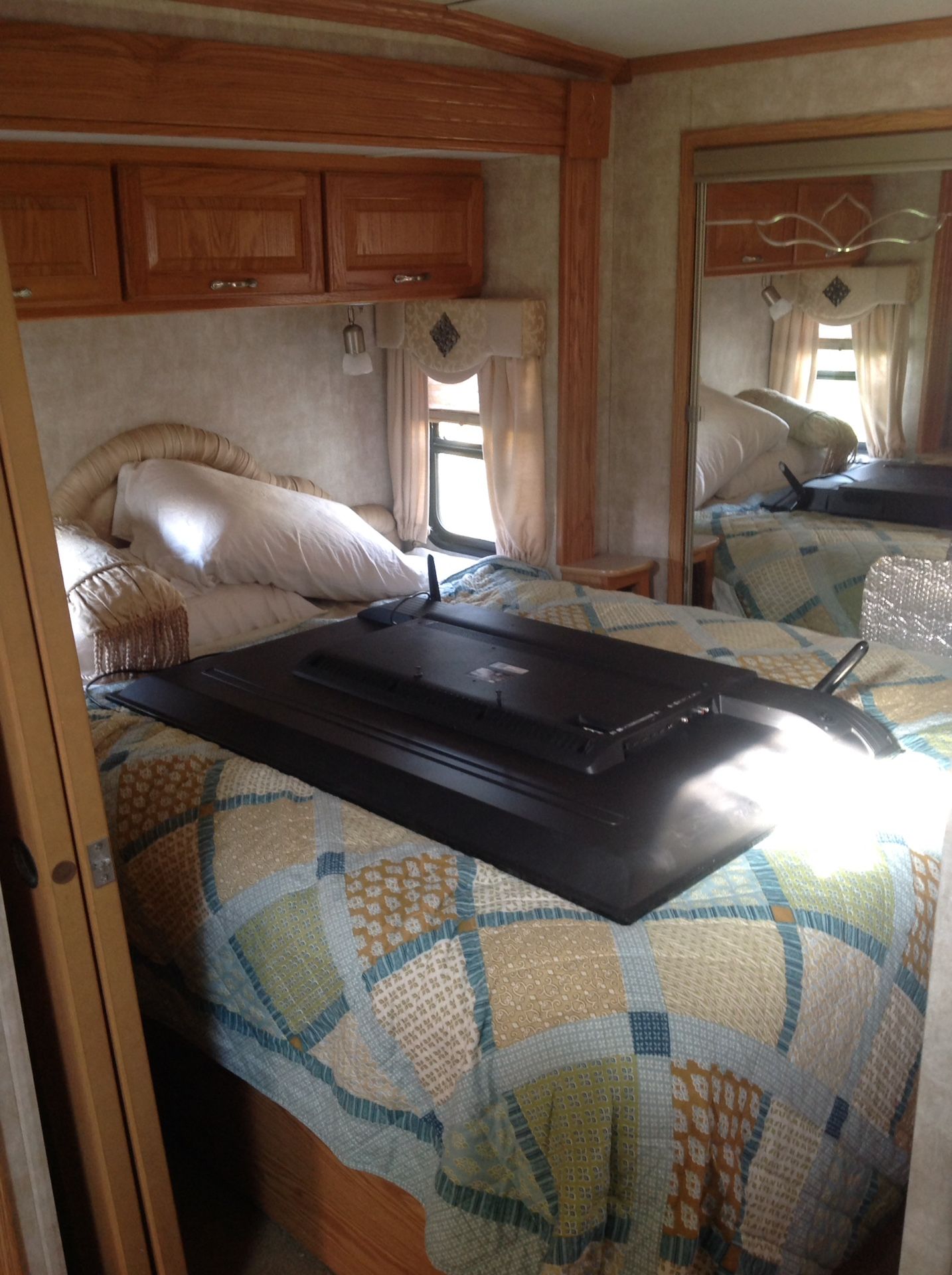 Truck & 5th Wheel Camper combo. LOADED!!!!! for Sale in Mooresville, IN