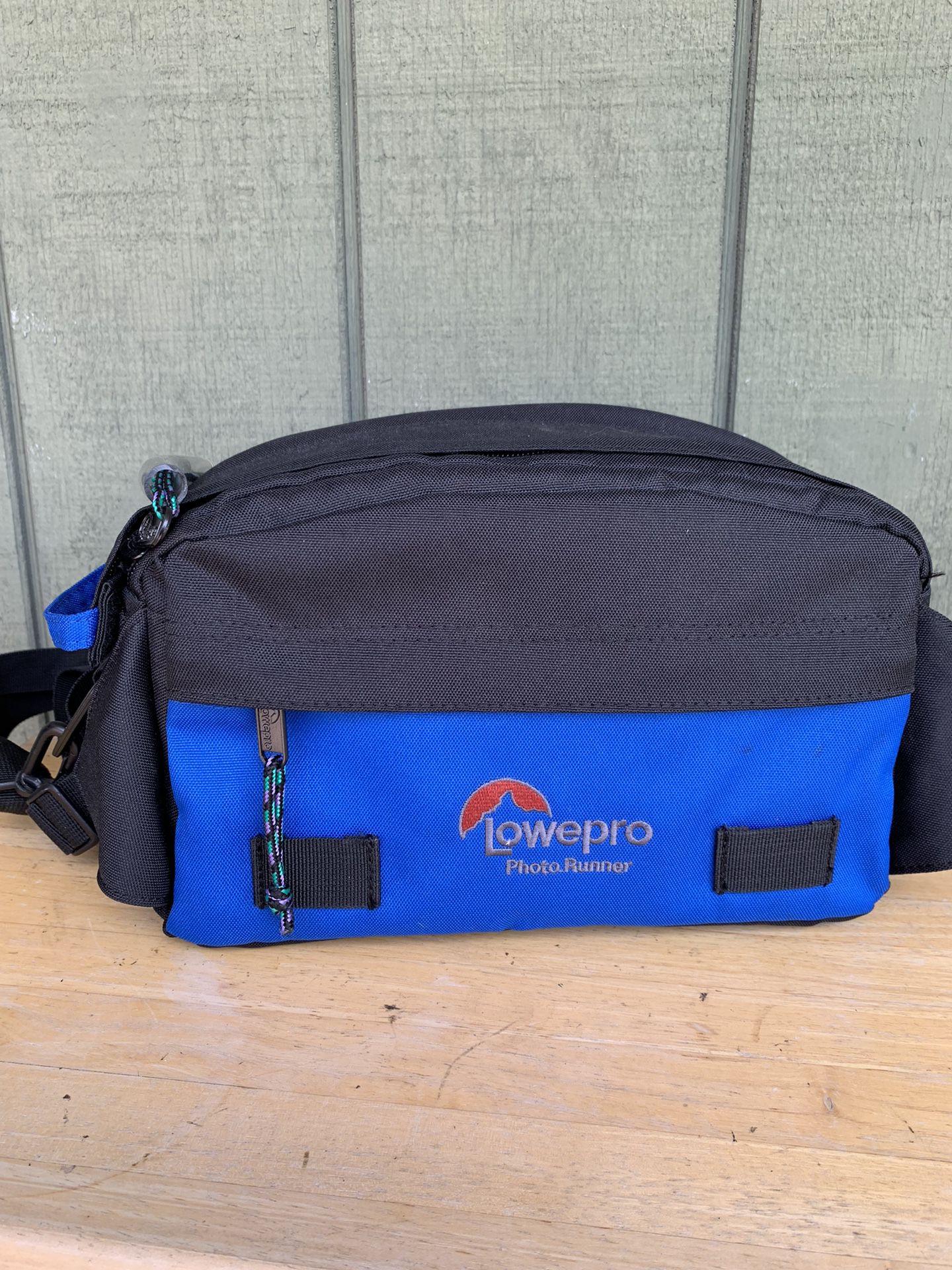 LowePro Photo Runner Camera Bag For Over the Shoulder Or Around The Waist  for Sale in West Covina, CA - OfferUp