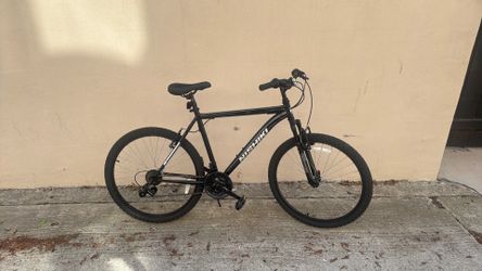 Nishiki Pueblo 26 black mountain bike 20 inch frame