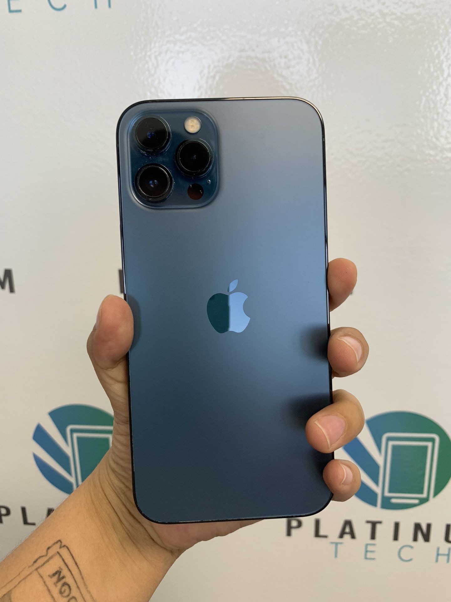 💎📱 iPhone 12 Pro Max 128 GB Unlocked BH82% 🔋 Case And Headphones For Free 👌🏻🤩