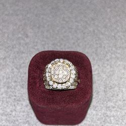 CLUSTER DIAMOND RING 