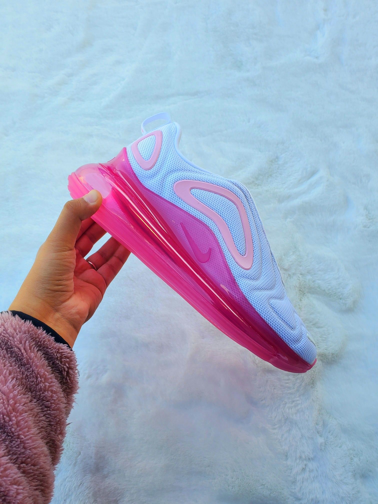 Nike Air Max 720 Shoes