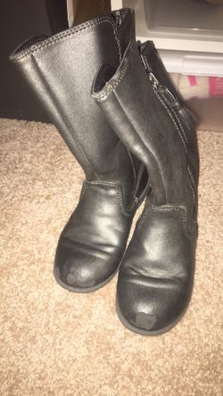 Kids size 10 boots