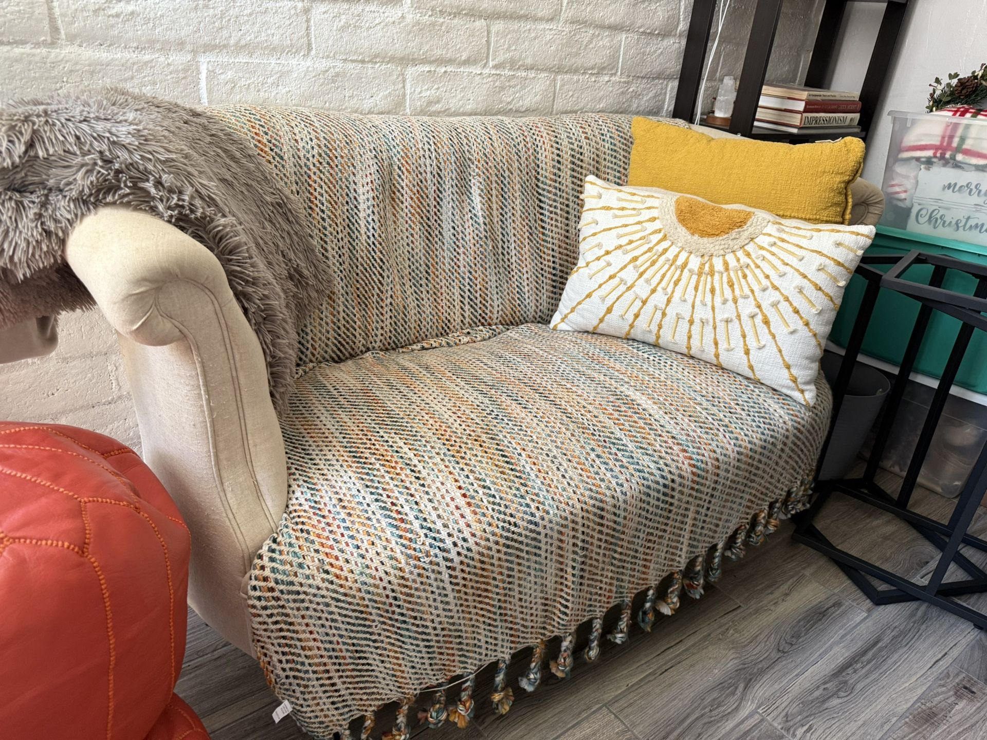 FREE World market Tufted Settee Loveseat Needs Cleaning