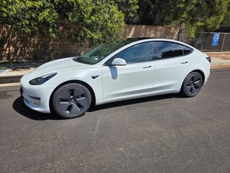 2021 Tesla Model 3 I would consider taking payments