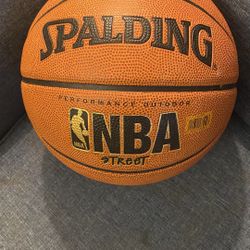 Spalding NBA Street Performance Outdoor Basketball