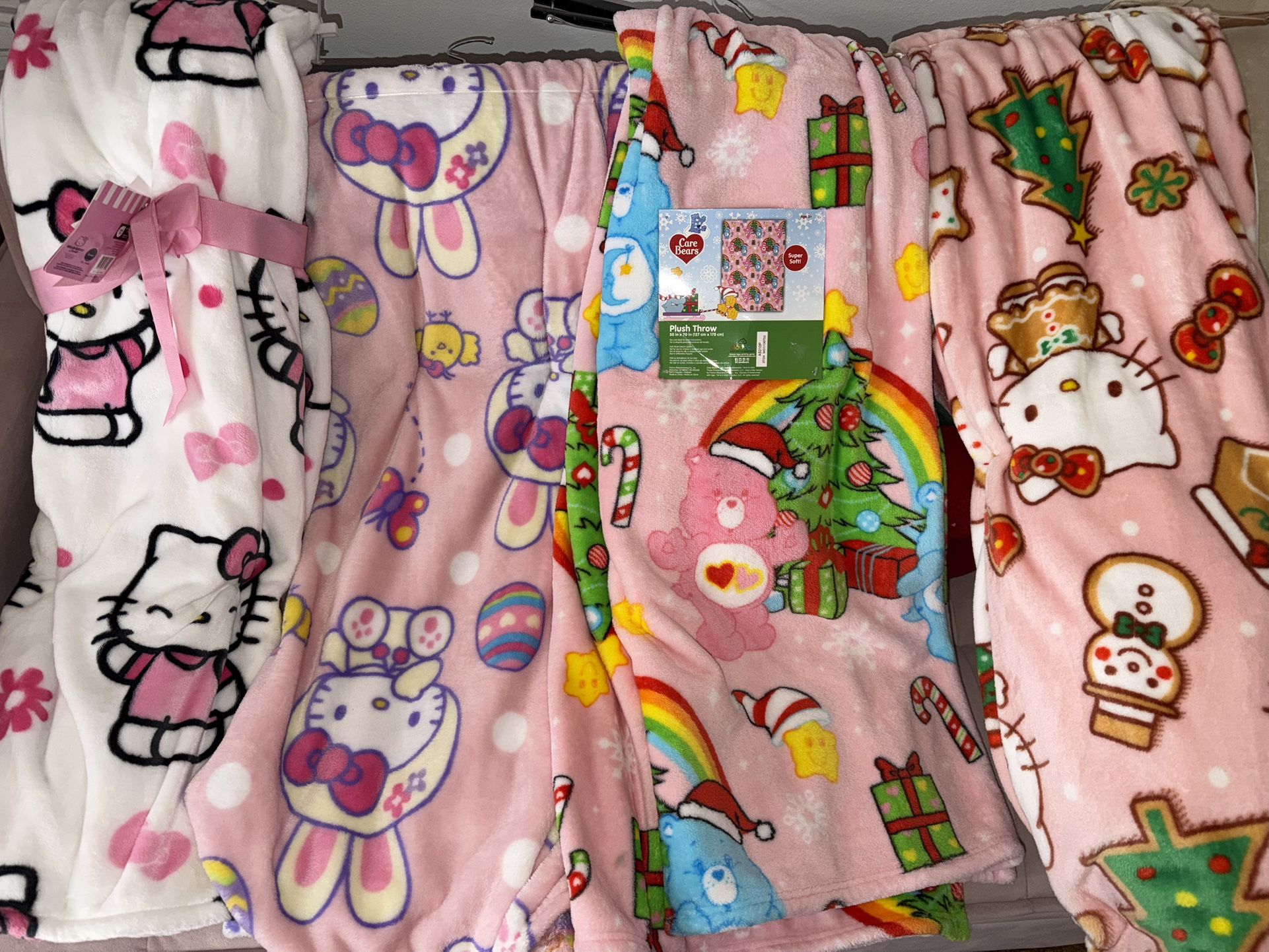 Hello Kitty Blanket