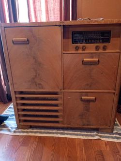 1949 Philco TV Radio Record Player Cabinet