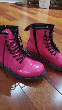 Kids boots Dr.Martens size US 3 or EU 34