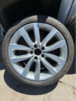 BMW 19 inch wheels w/ Goodyear run flats