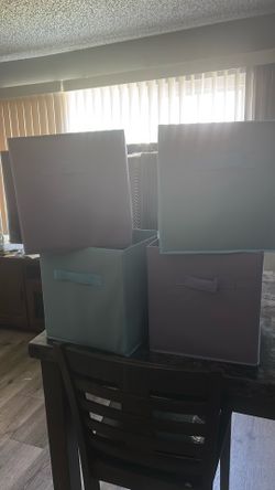 Storage cubes