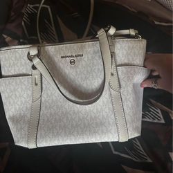 Authentic Michael Kors Small Tote 