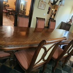 8 Chairs Dinning Set with Buffet  