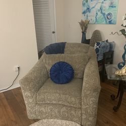Arm chair For Sale