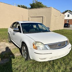 AWD Ford Five Hundred Limited 