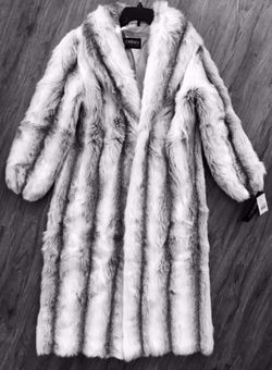 Monterey Fashion Womens Fur Coat Made In USA Size M ( Brand New )