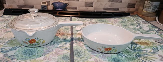 2 Vintage Corning Ware Wild Flower 