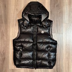 Moncler Bormes Vest men’s size 4/5