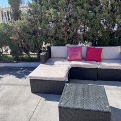 Patio Set 5 $540