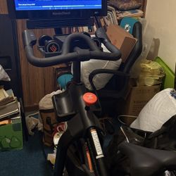 NordicTrack Commercial S22I Studio cycle