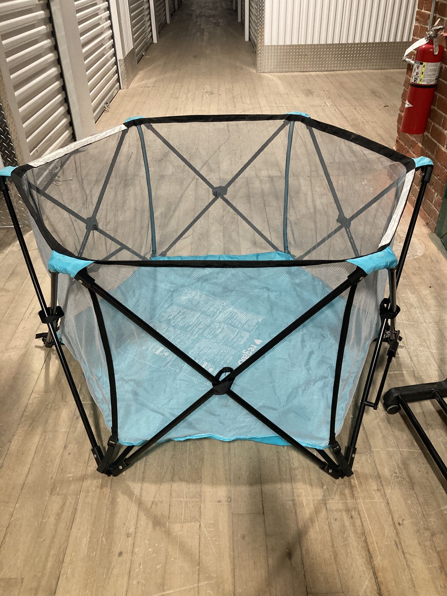 Portable Play Yard