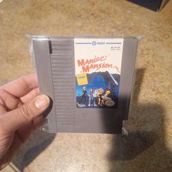 Nintendo NES Maniac Mansion Excellent Condition $25 Pick Up And Glendale