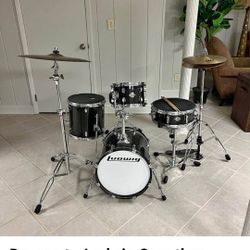 Ludwig Drum Set ..