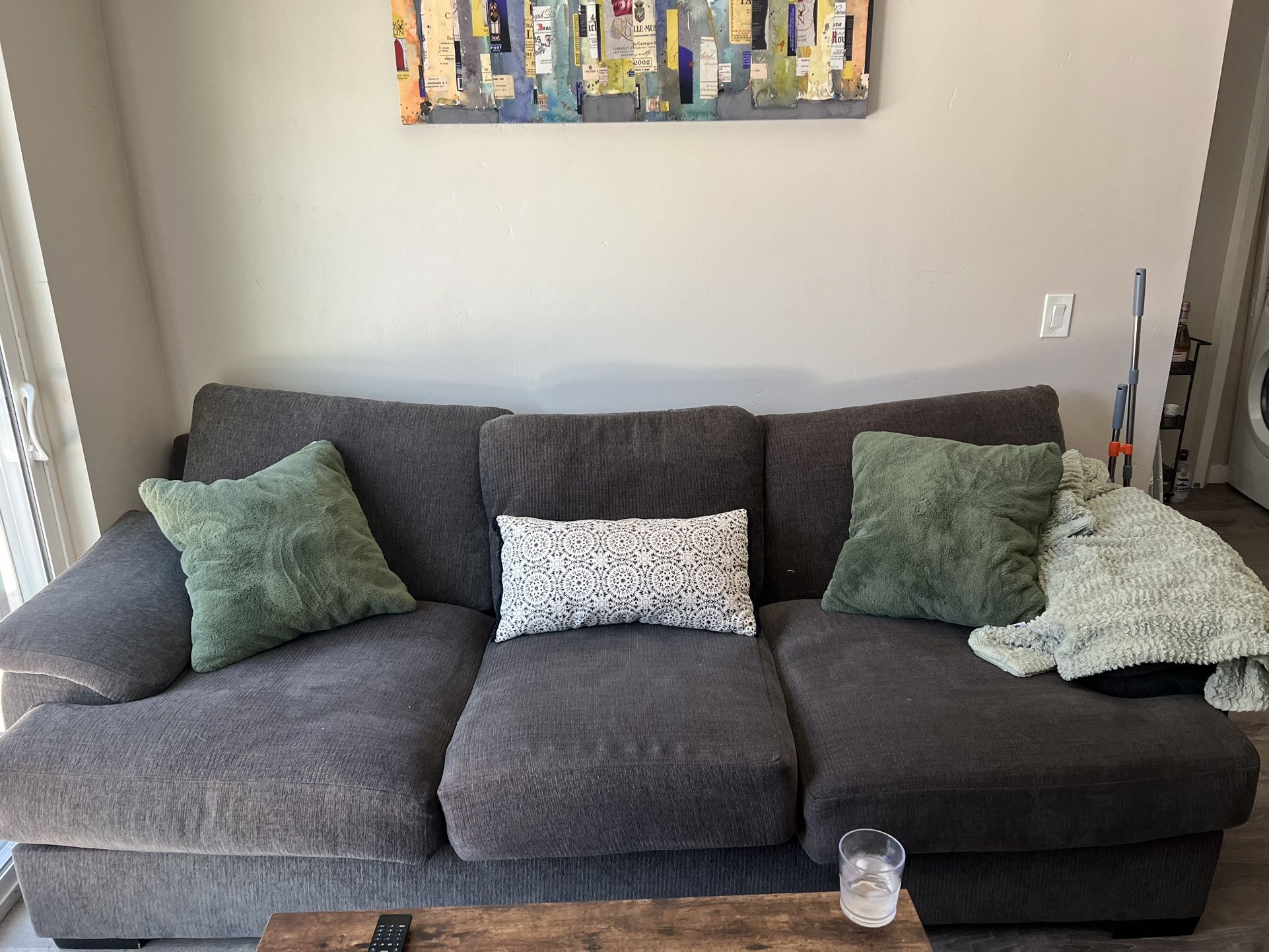 COUCH
