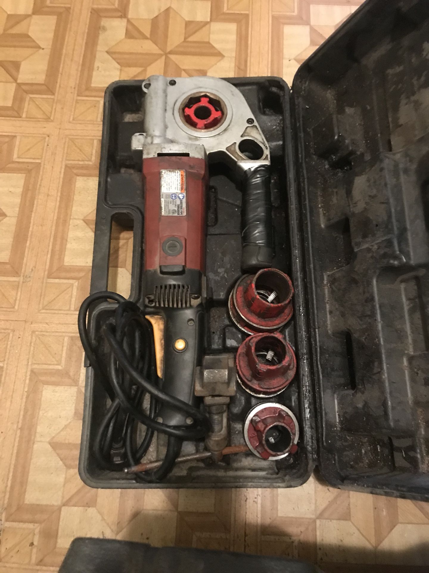 Máquina para hacer rosca para gas de plomeria