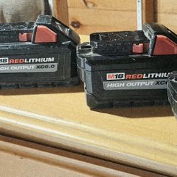 4 Milwaukee M18 REDLITHIUM XC 5.0 Batteries 🔋 Lightly Used – Excellent ConditionSelling a set of 4 genuine Milwaukee M18 REDLITHIUM XC 5.0 batteries 