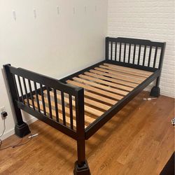 Twin Bed 