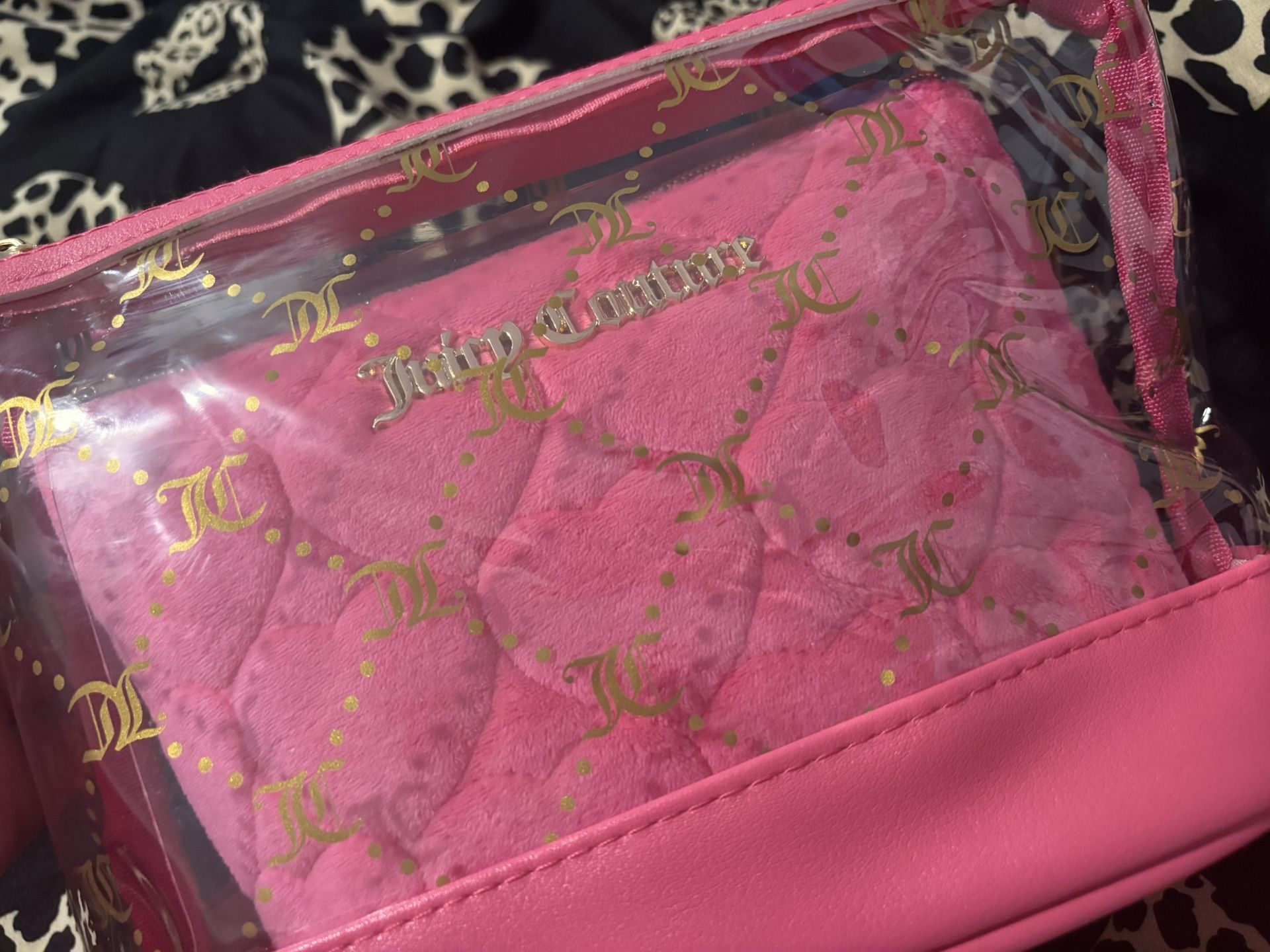 2 juicy couture makeup bags