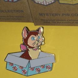Disney Cats Dinah Sitting In Her Box Enamel Metal Pin Blind Box 