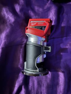 M18 FUEL 18V Lithium-Ion brushless cordless compact router with M18 redlithium high output HD12.0 Battery Pack