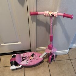 Minnie kid scooter