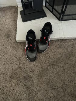 Nike Air Max Athletic Shoes