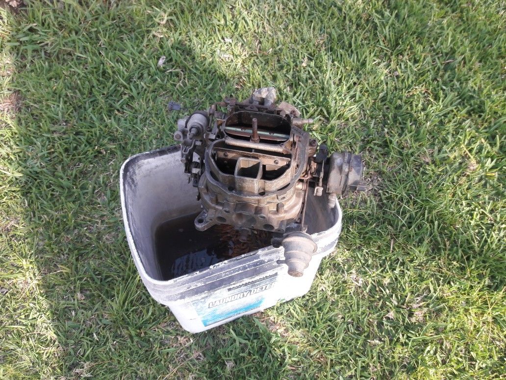 1971 Ford Thunderbird Motorcraft 4-barrel carburetor I have a 429 engine