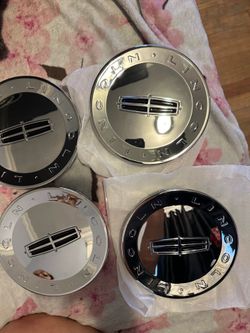 Lincon hub caps