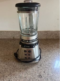 A Cuisinart blender